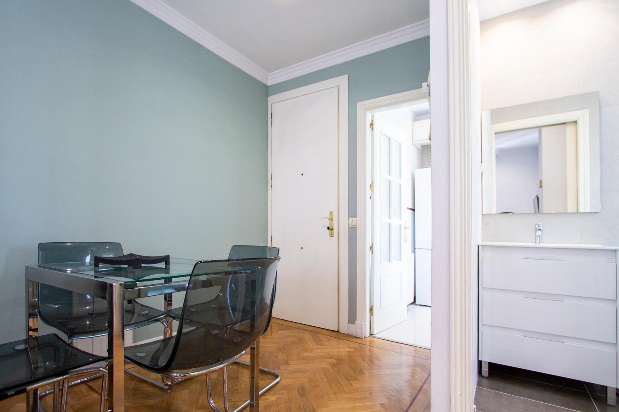 Apartamentos Dali Madrid Extérieur photo