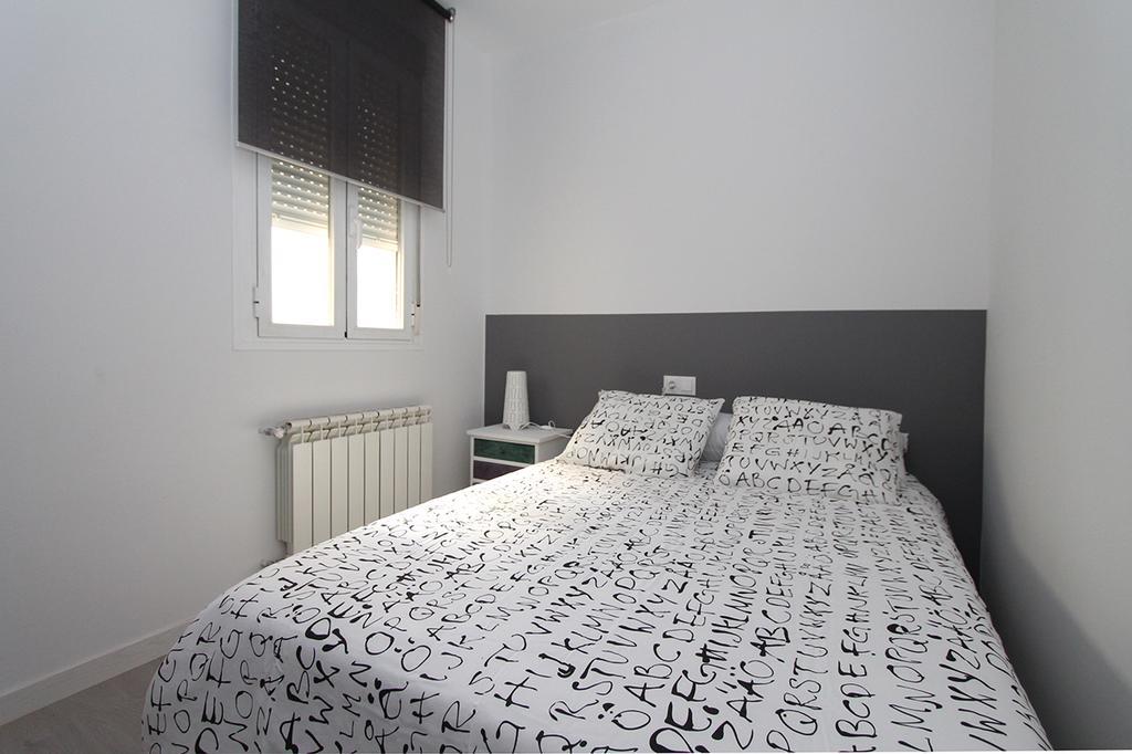 Apartamentos Dali Madrid Chambre photo