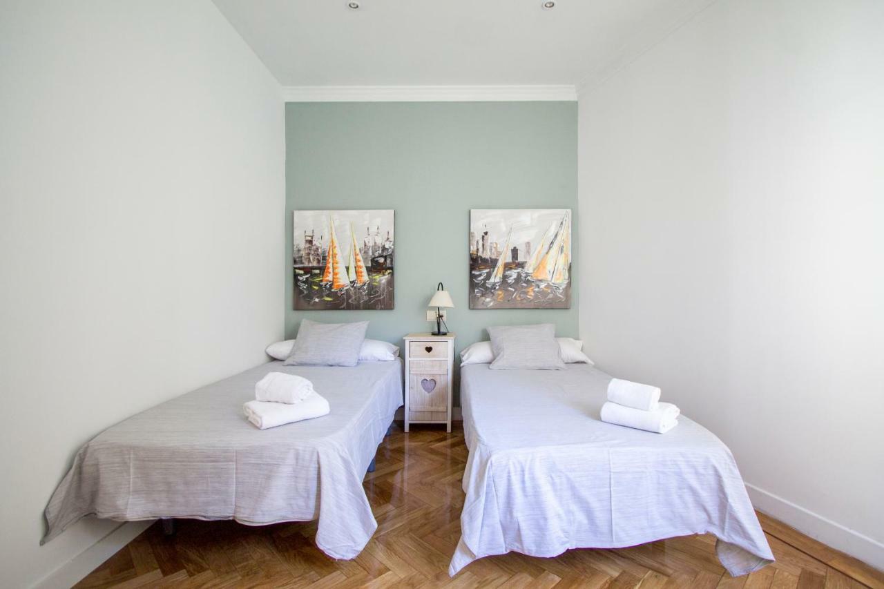 Apartamentos Dali Madrid Extérieur photo