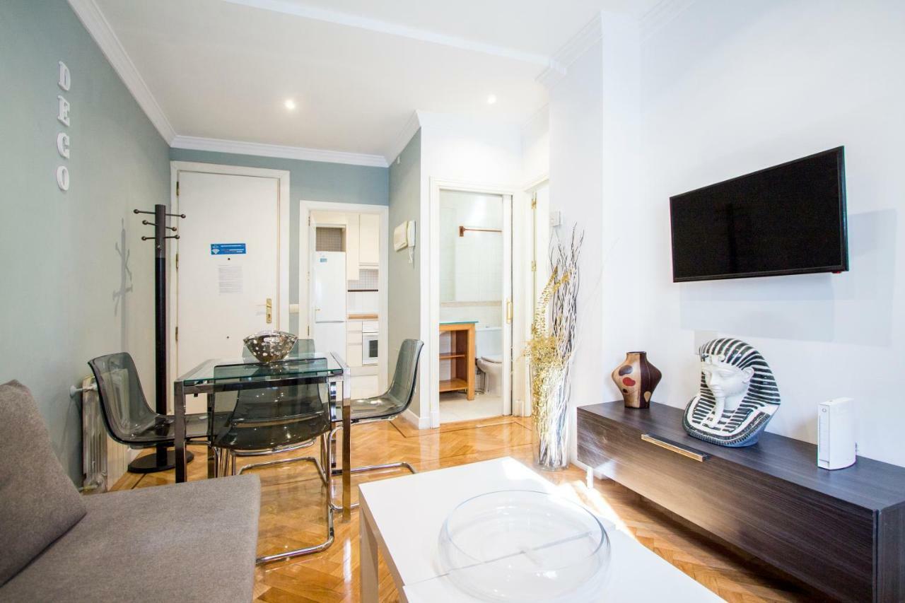 Apartamentos Dali Madrid Extérieur photo